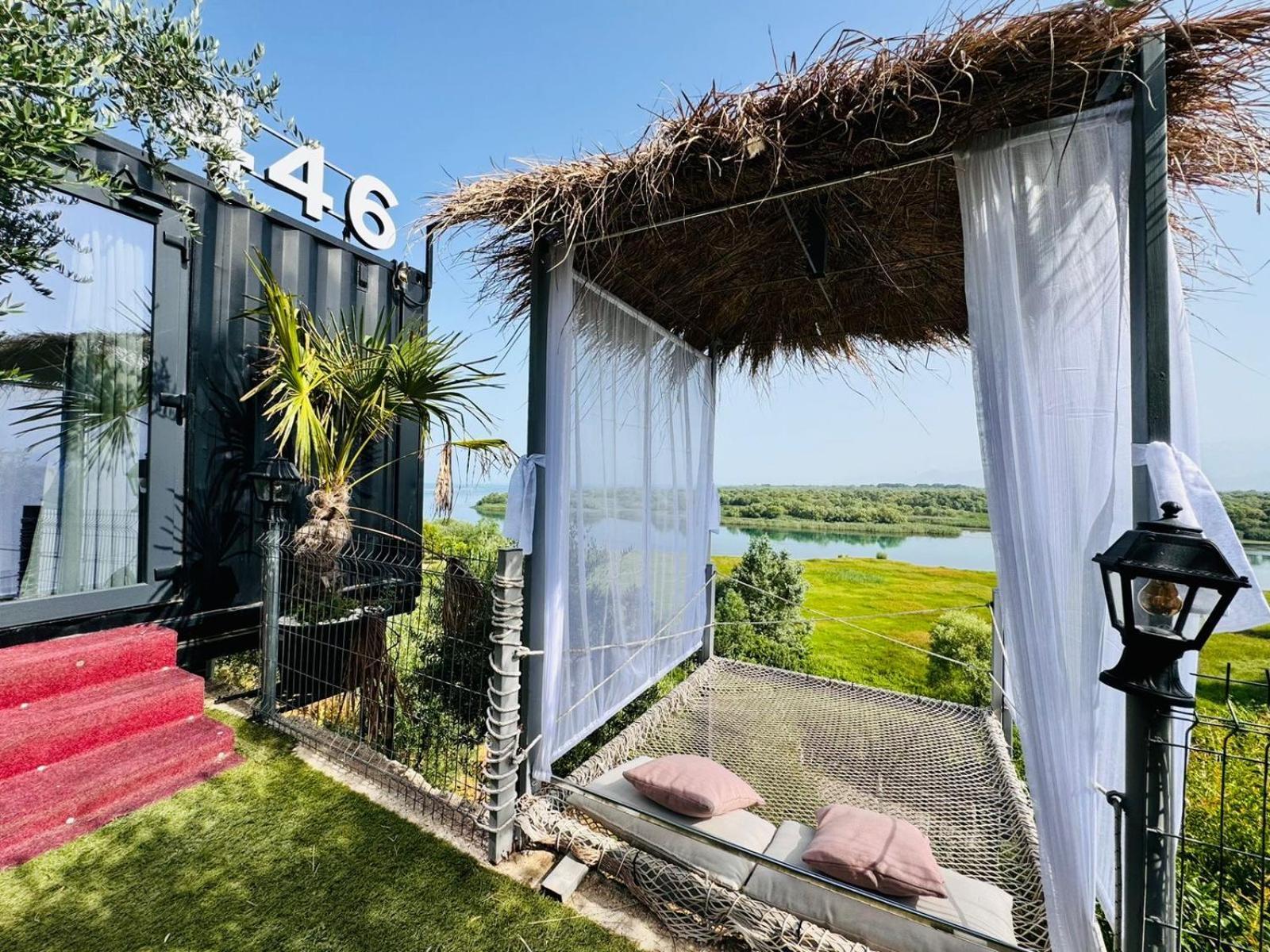 446 Tiny House Shiroke Villa Exteriör bild